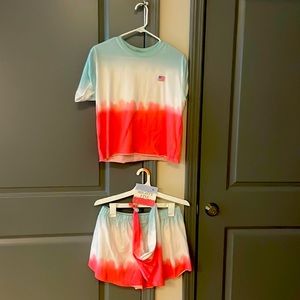 3 piece set! Super cute and never worn